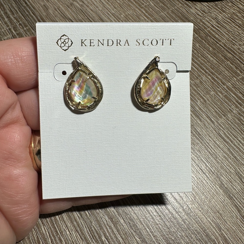 Kendra Scott Sally